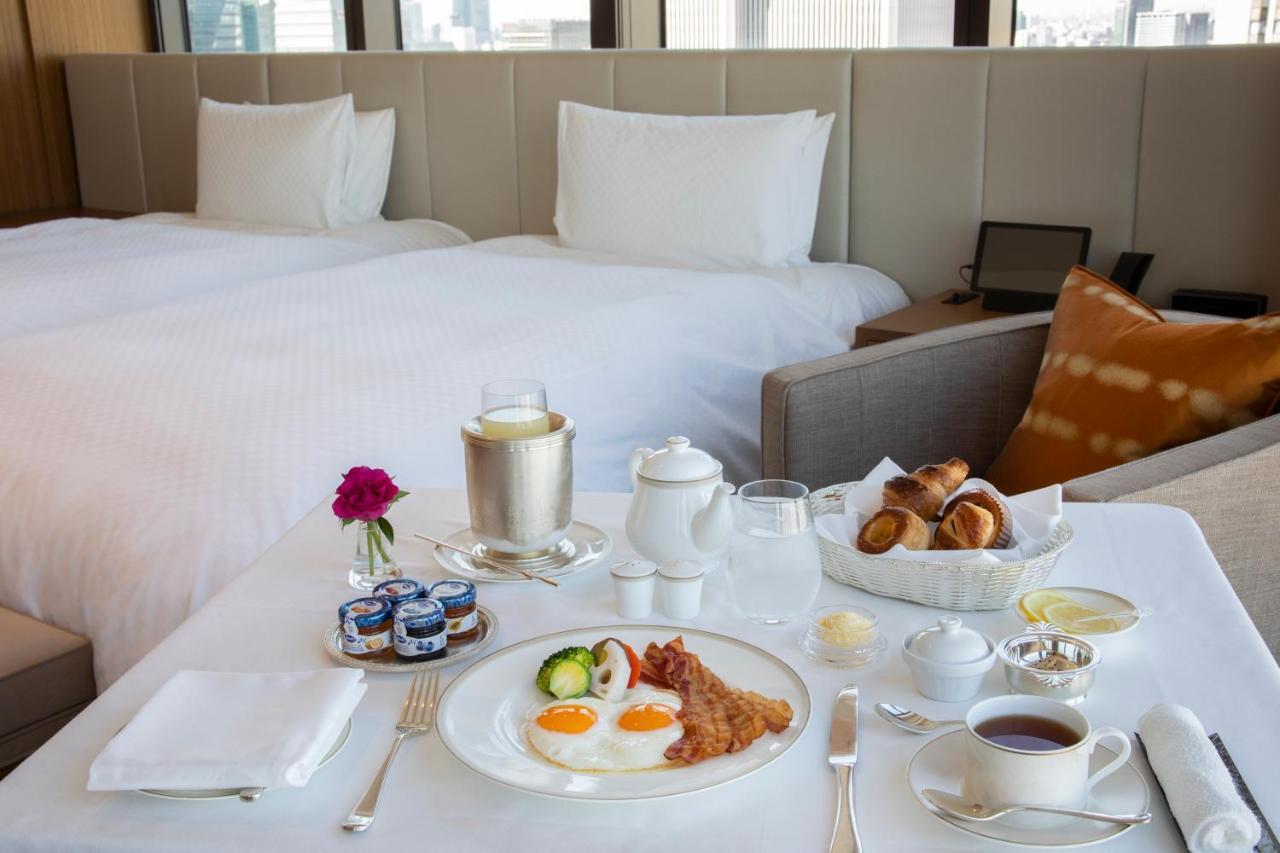 The Okura Tokyo Hotell Eksteriør bilde Room service